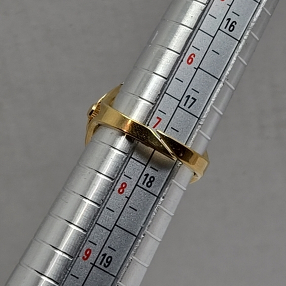 Rare Vintage Bucherer Swiss Ring Quartz Watch Crystals Gold Plated New Battery - Picture 7 of 10